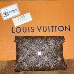 NEW Authentic Louis Vuitton Kiragami Pochette Medium Size Monogram Print